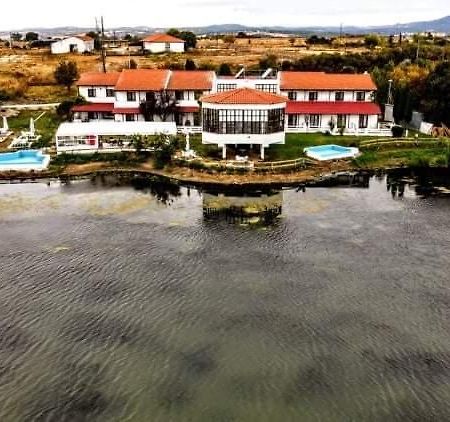 Thrassa Hotel Tycheron Bagian luar foto