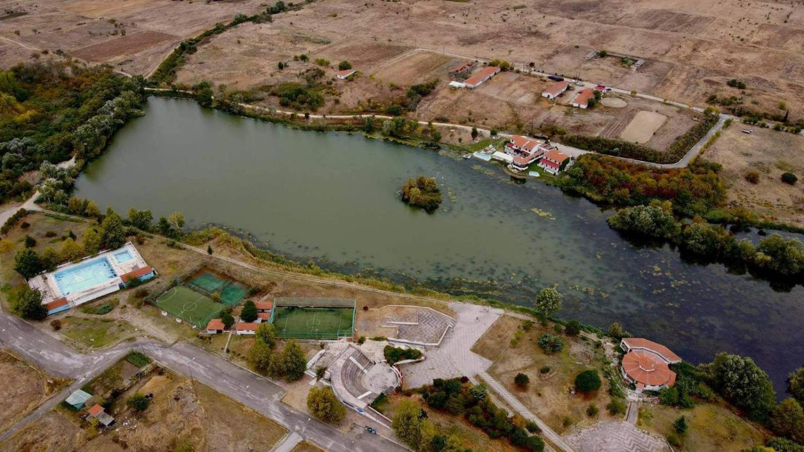 Thrassa Hotel Tycheron Bagian luar foto